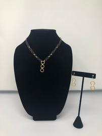 Necklace and earring set from Carol Lipworth Designs 202//269